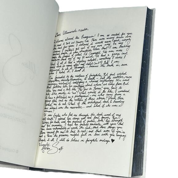 Illumicrate A Dark and Drowning Tide by Allison Saft – September 2024 Special - Picture 6 of 12